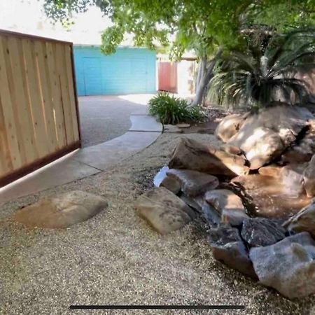 Apartmán Brand New 2Br Cute Blue Led In North Fresno Exteriér fotografie