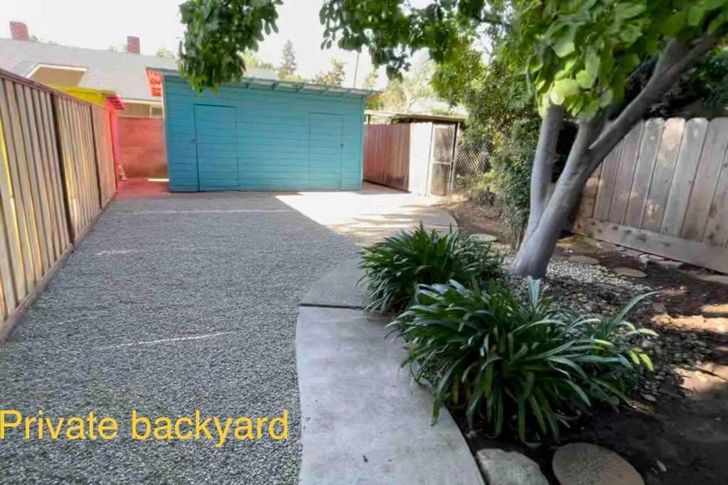 Apartmán Brand New 2Br Cute Blue Led In North Fresno Exteriér fotografie